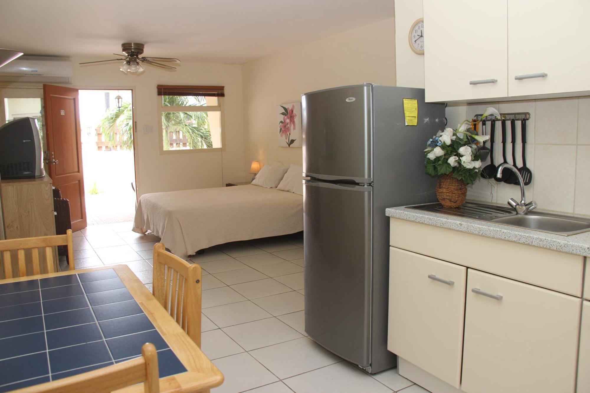 Camacuri Apartments Oranjestad Szoba fotó
